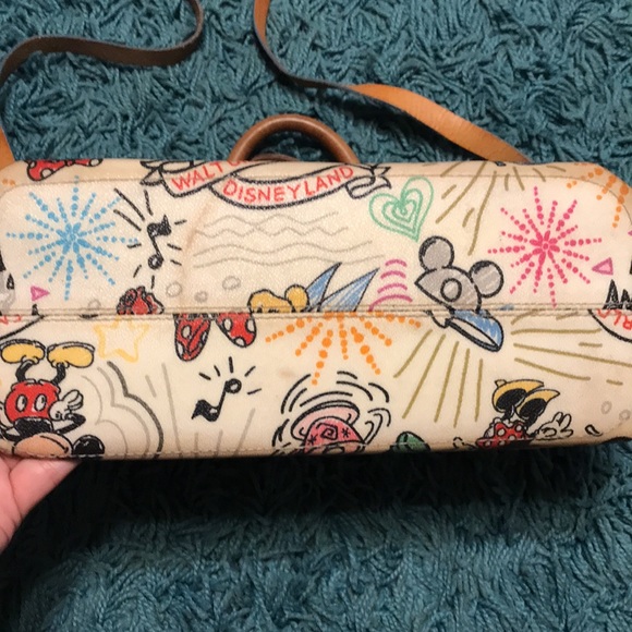 Vintage Very Rare Walt Disney Dooney & Bourke Bag - Picture 3 of 12